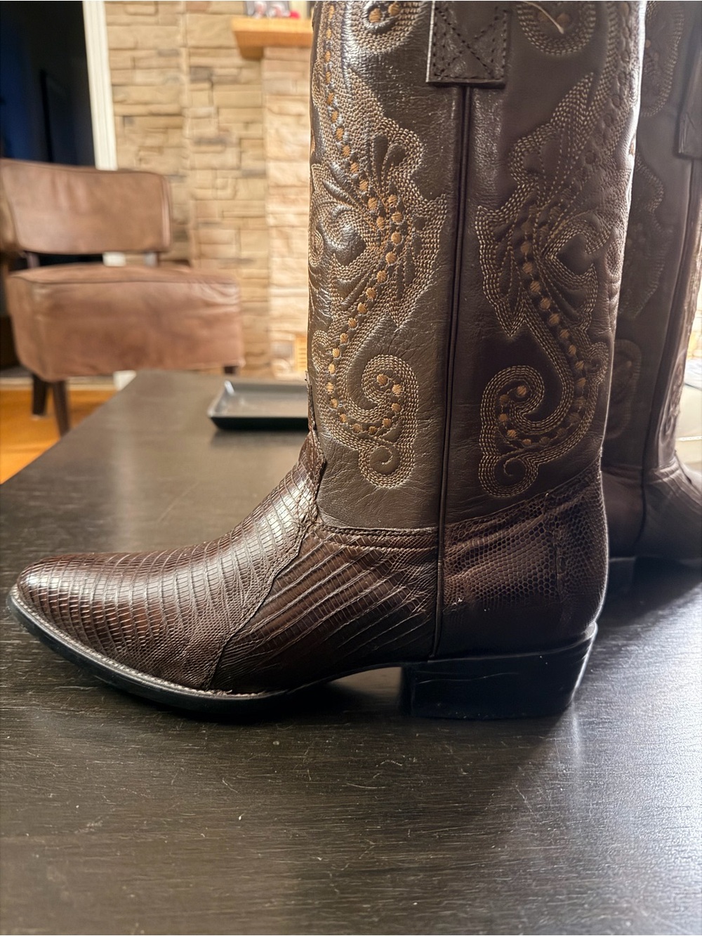 Brand new Snake SkinMen's Brown Western Cowboy Boots with Embroidered Shaft